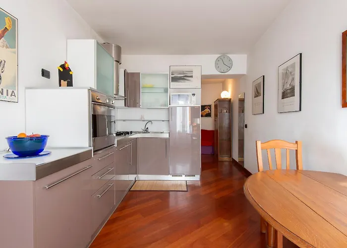 Bright Panoramic Fori Imperiali 아파트 *